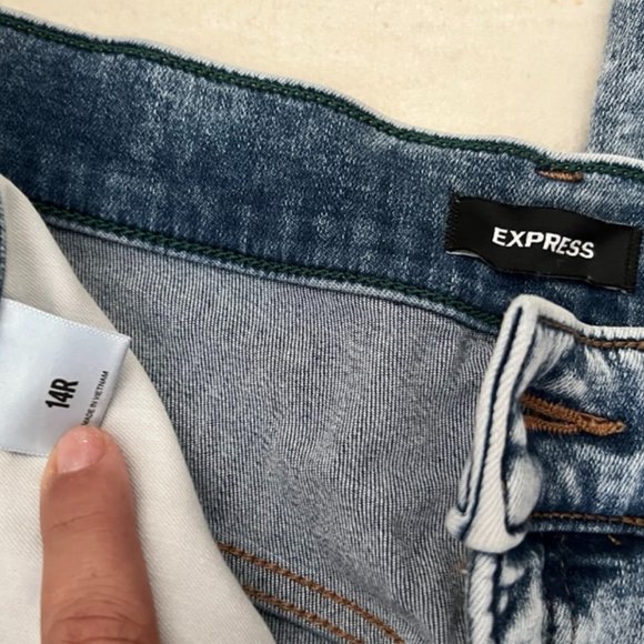 Express Slim Super Highrise Jeans - Picture 3 of 5